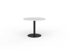 Knight Polo 900 Round Table