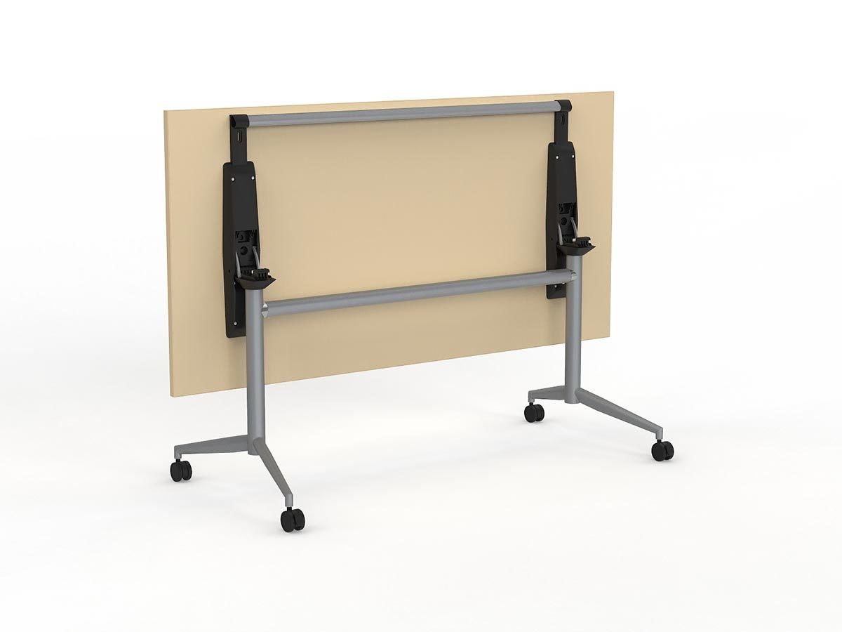 Team Flip Table 1600 x 800